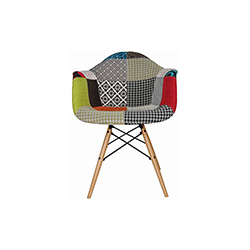 伊姆斯®花布扶手椅 Eames® Upholstered Armchair