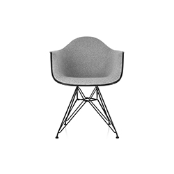 伊姆斯®软垫扶手椅 Eames® Upholstered Armchair